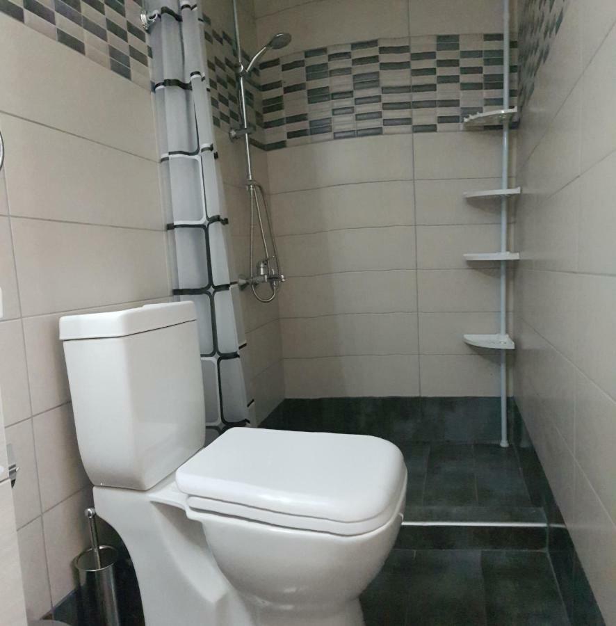 Soula'S Sunshine Apartments Nea Karvali Esterno foto